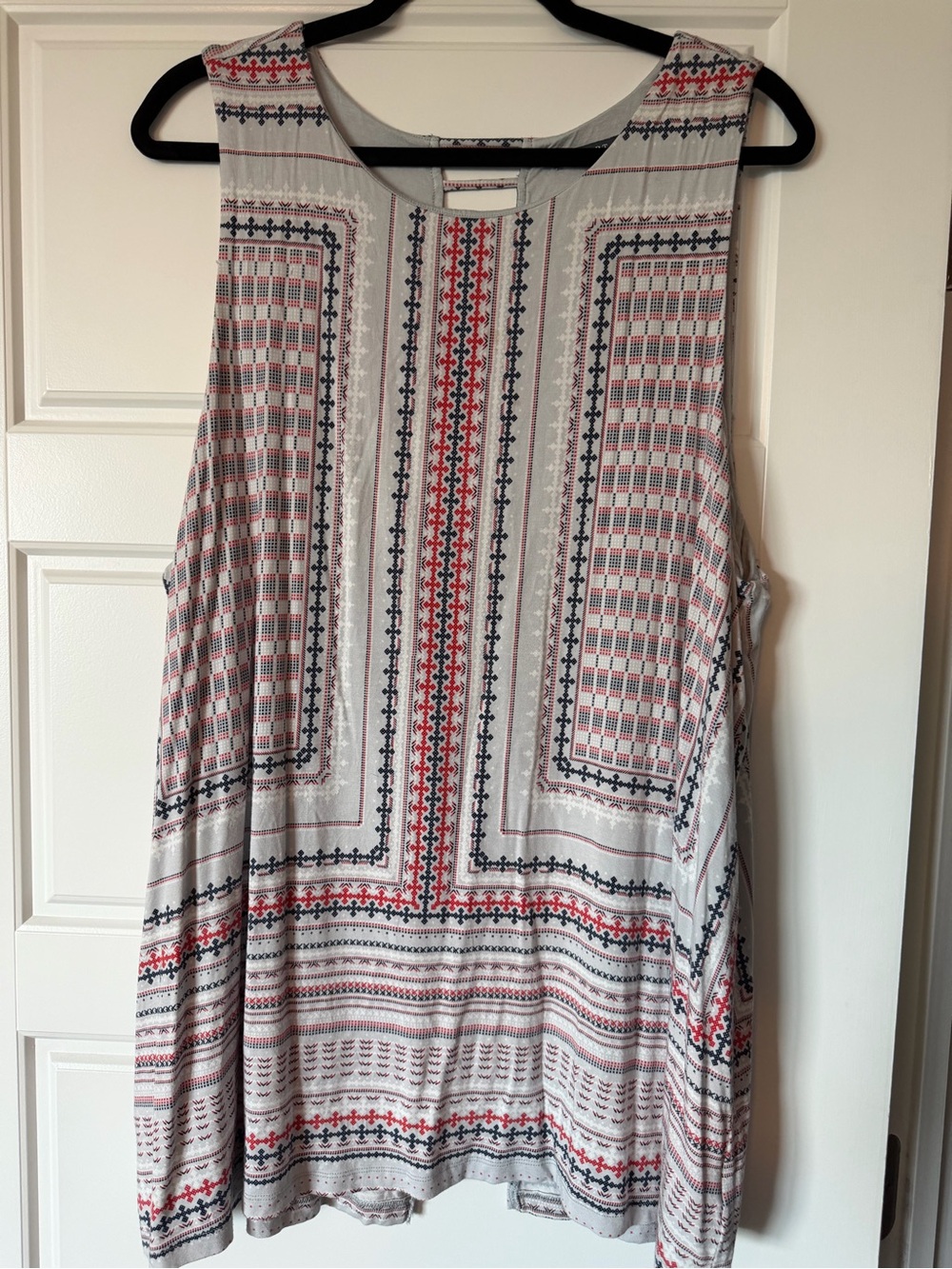 Tart Sleeveless Geometric Print Tank Top - Red, Navy & Gray